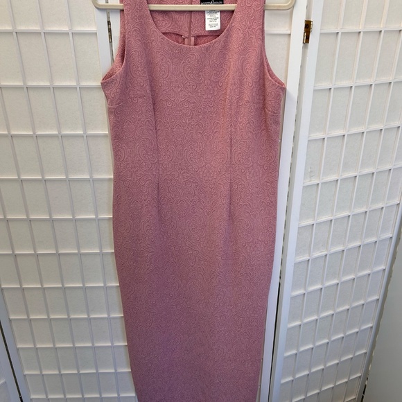 Elegant Positively Attitude Two-Piece Dress & Jacket Set – Pink Jacquard - Picture 3 of 5